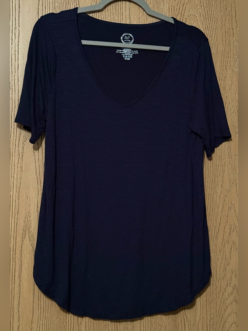 Maurices Navy V-Neck Short Sleeve Tee